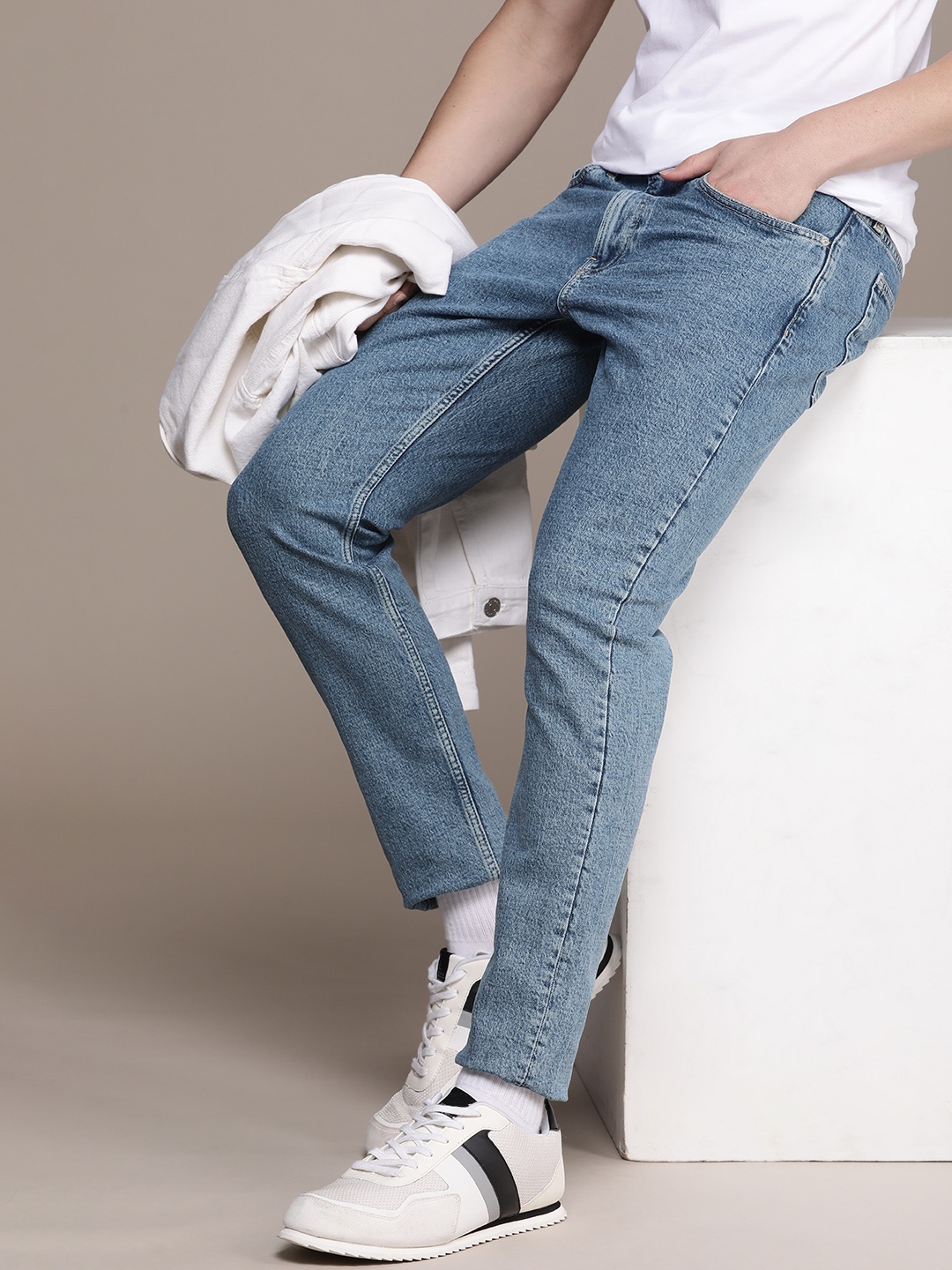 

Calvin Klein Jeans Men Slim Fit Stretchable Jeans, Blue