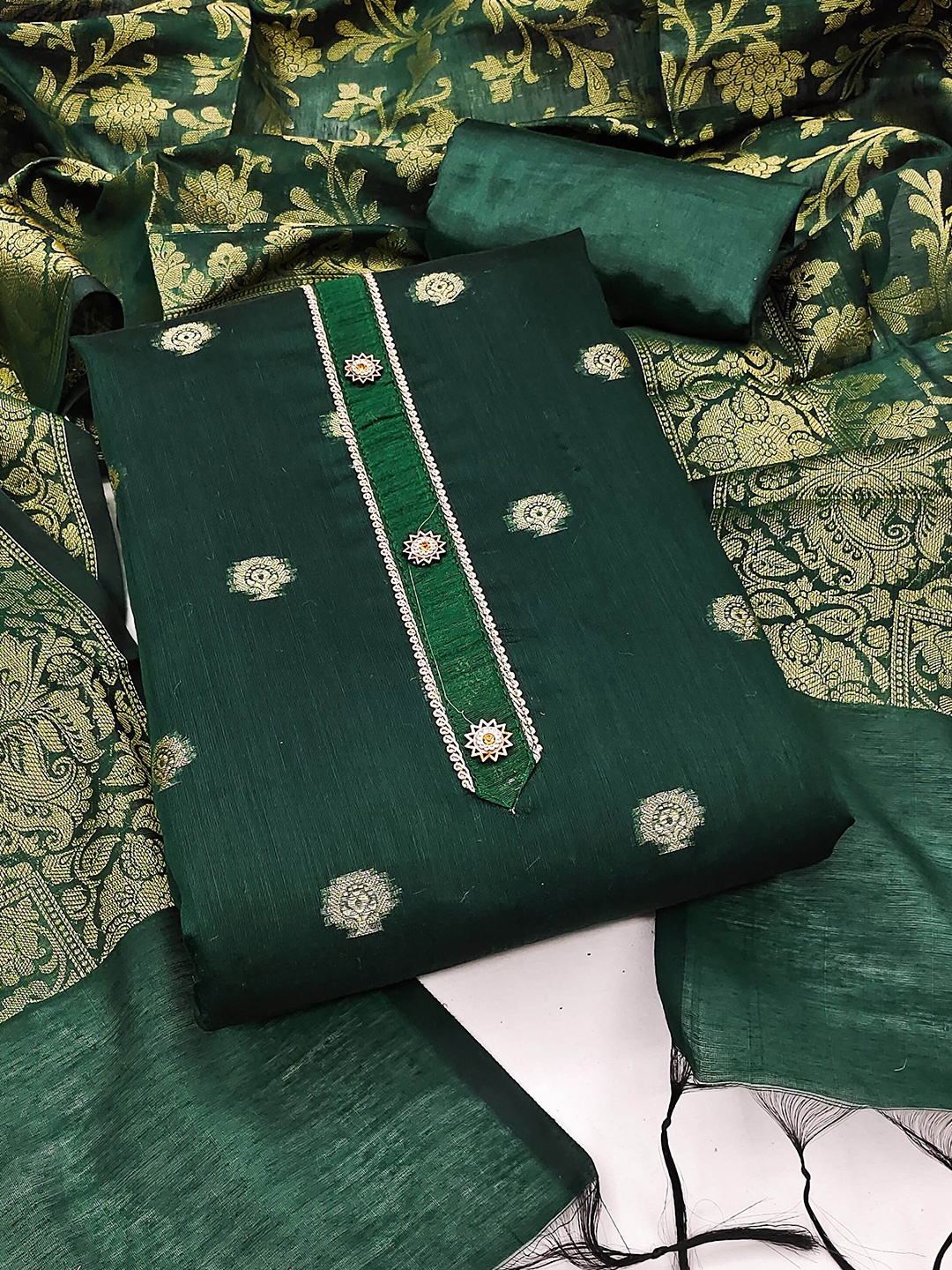 

MANVAA Ethnic Motifs Banarasi Jacquard Woven Design Unstitched Dress Material, Green