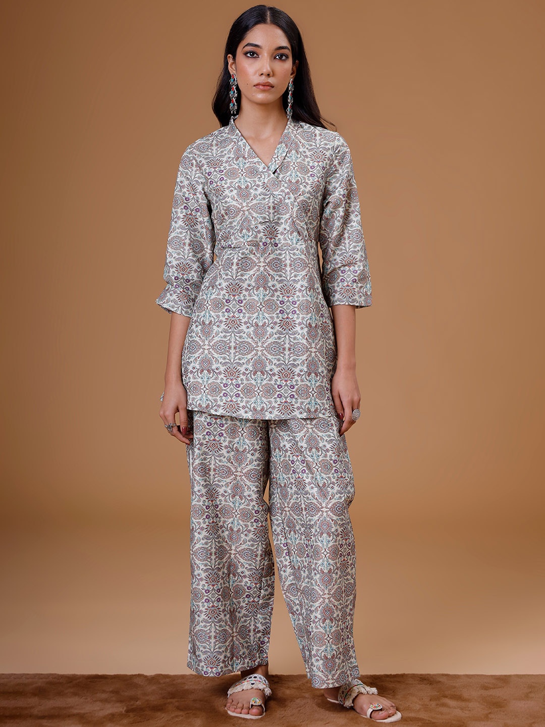 

soan Floral Printed A-Line Kurta with Trousers, Grey