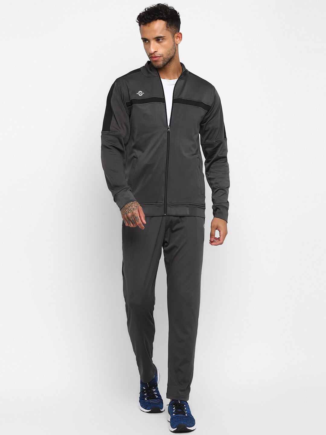 

NIVIA Stand Collar Tracksuit, Grey