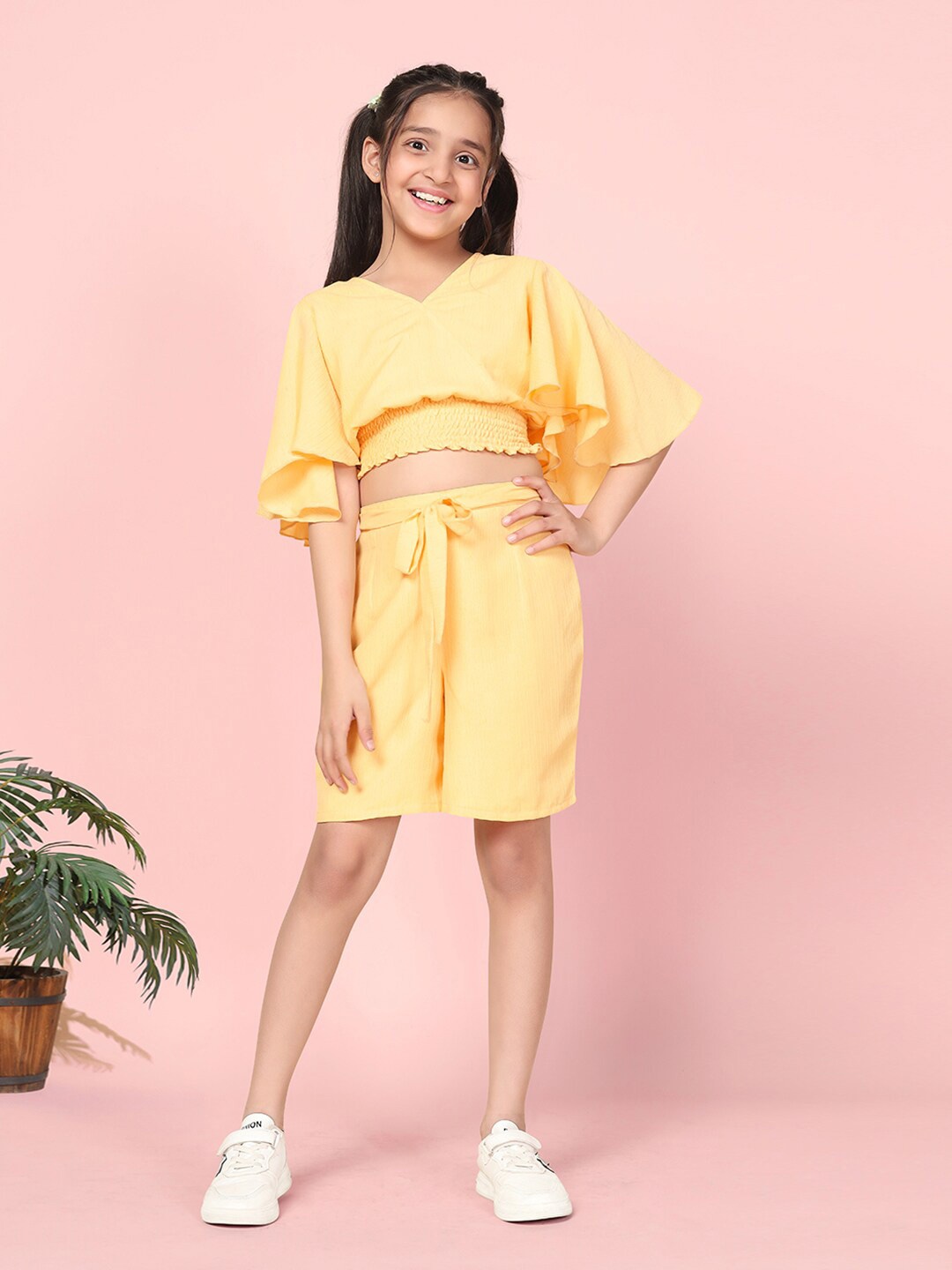 

FASHION DREAM Girls Flared Sleeves Crop Top with Shorts, Yellow