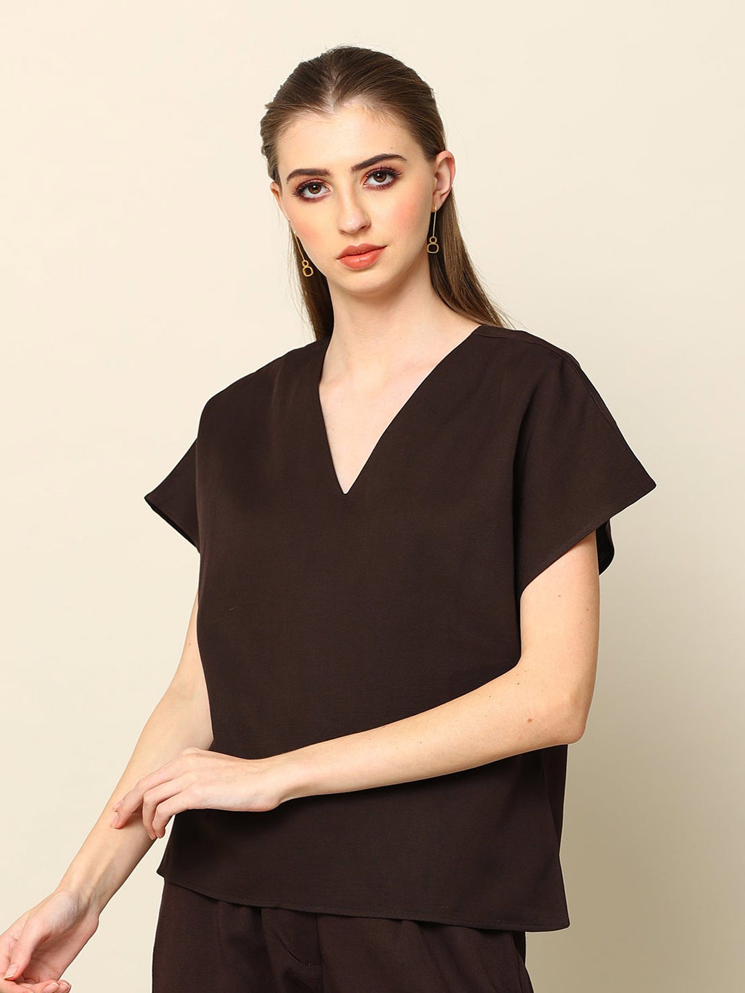 

Saltpetre V-Neck Extended Sleeve Satin Boxy Top, Coffee brown