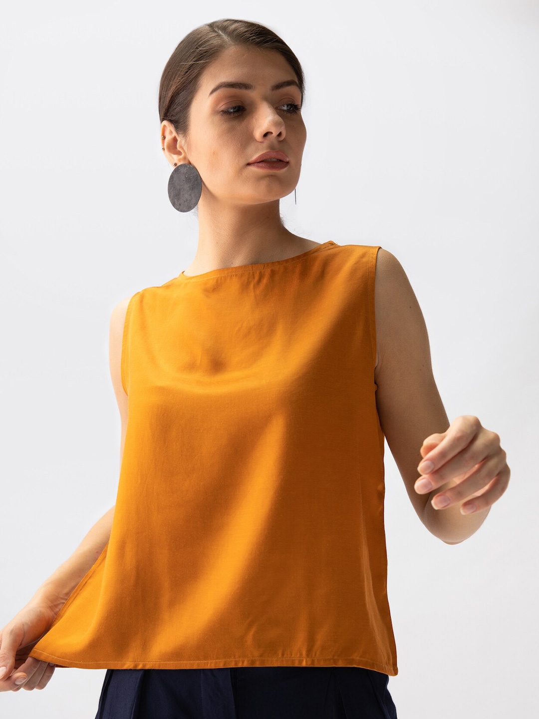 

Saltpetre Boat Neck Regular Top, Mustard