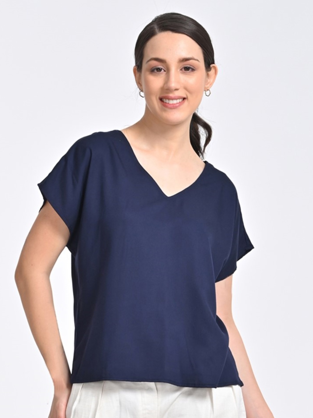 

Saltpetre V-Neck Regular Top, Navy blue