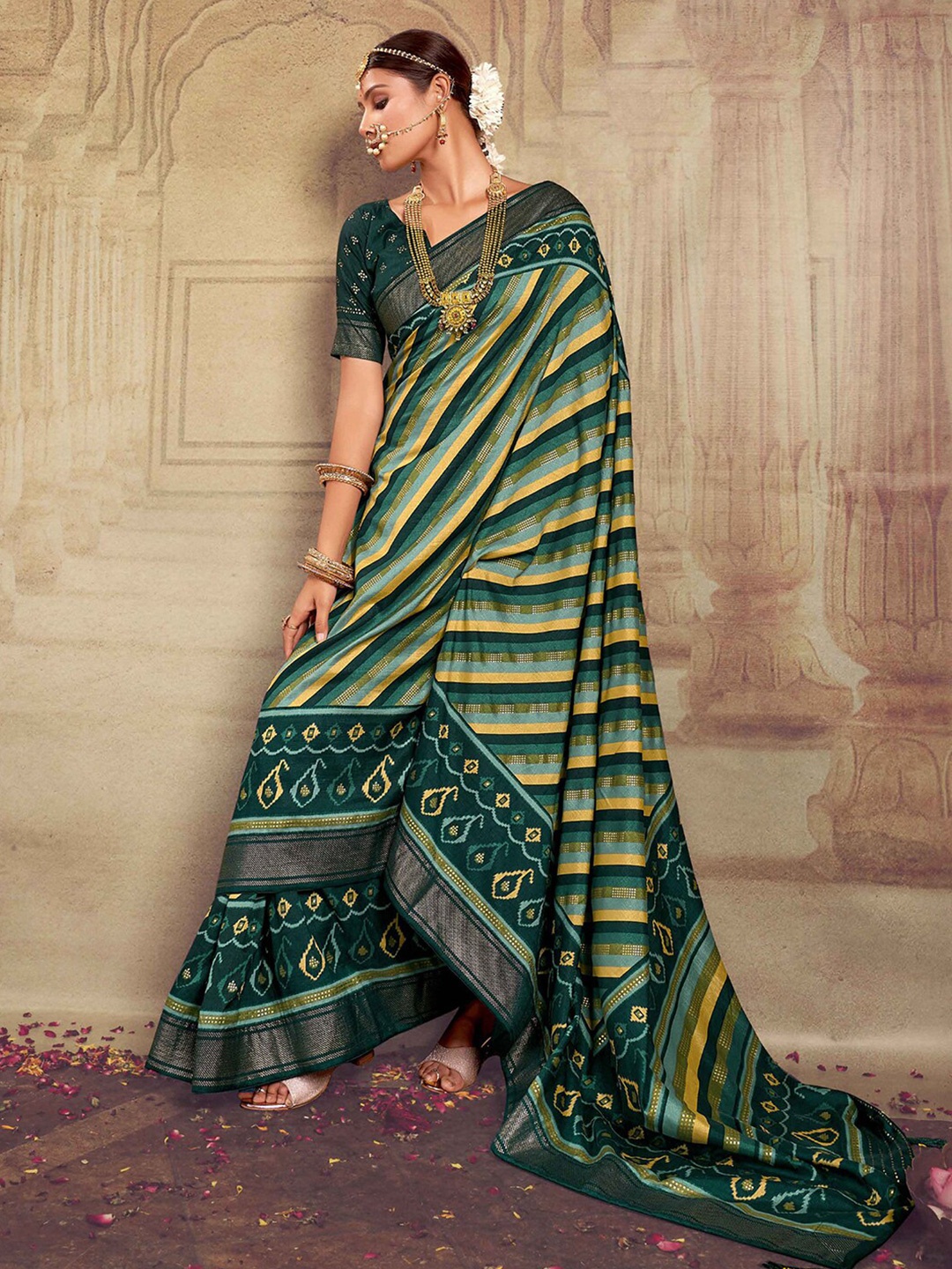 

Mitera Striped Printed Zari Saree, Green