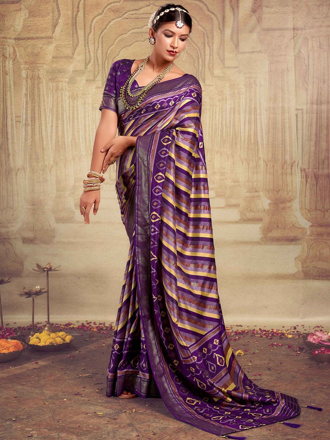 

Mitera Striped Printed Zari Saree, Purple
