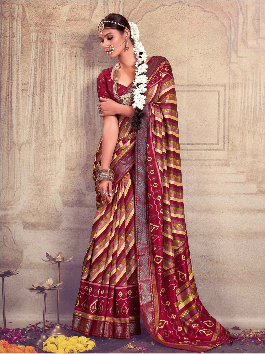 

Mitera Striped Printed Zari Saree, Maroon