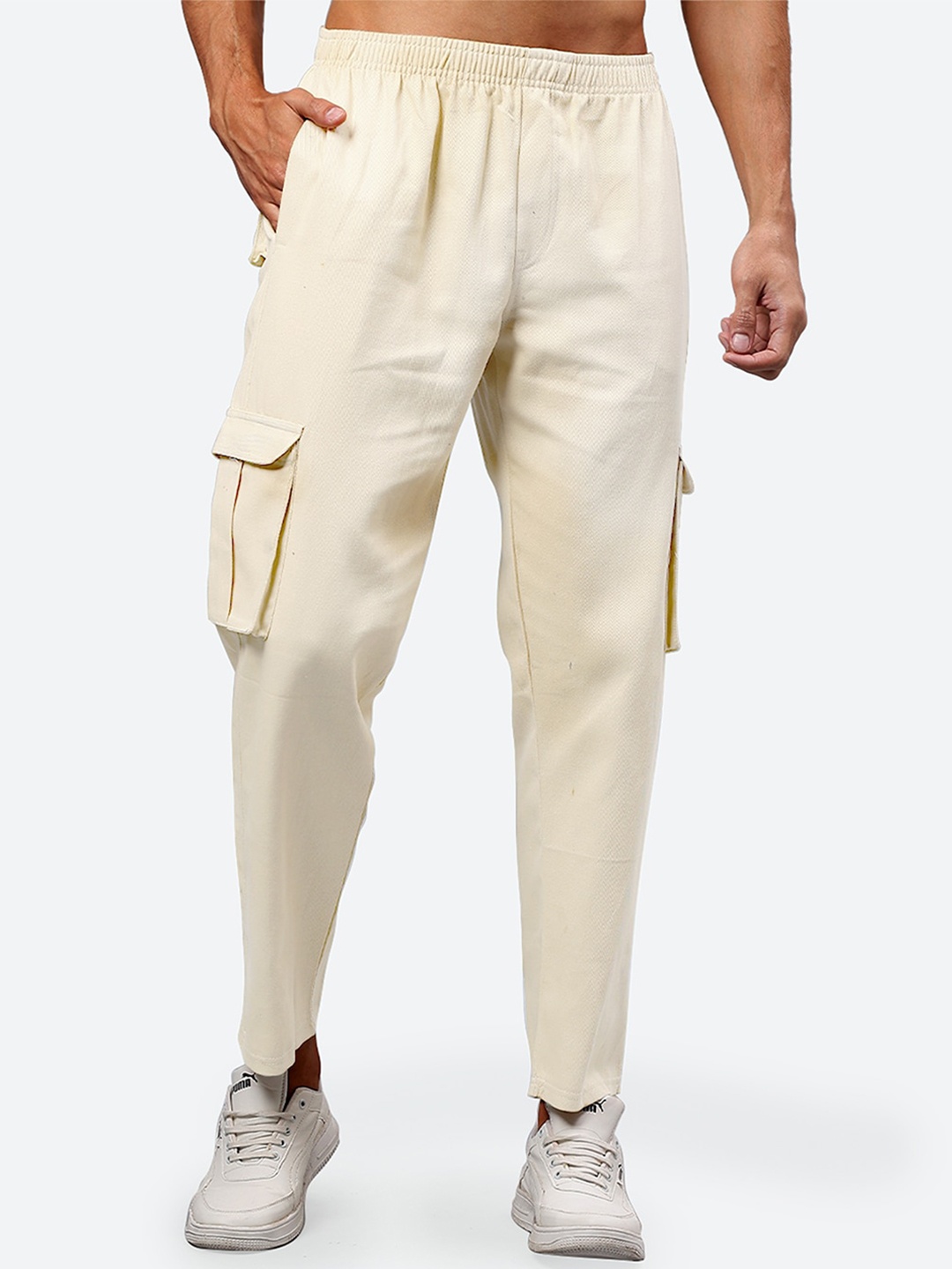 

Mad Over Print Men Relaxed Loose Fit Joggers Trousers, Off white