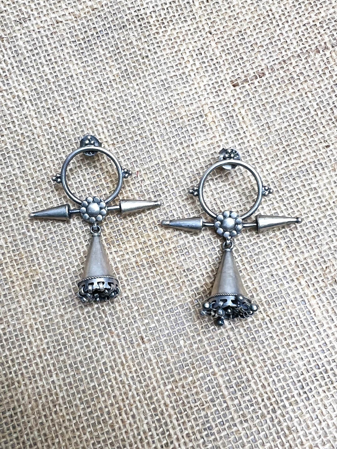 

Arte Jewels Teardrop Shaped Drop Earrings, Silver