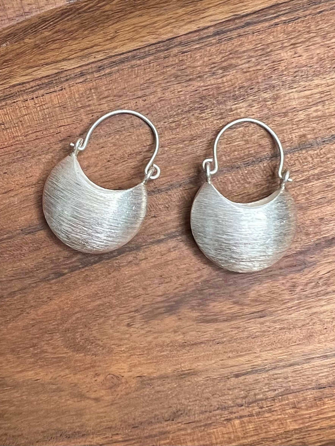 

Arte Jewels 925 Sterling Silver Contemporary Hoop Earrings