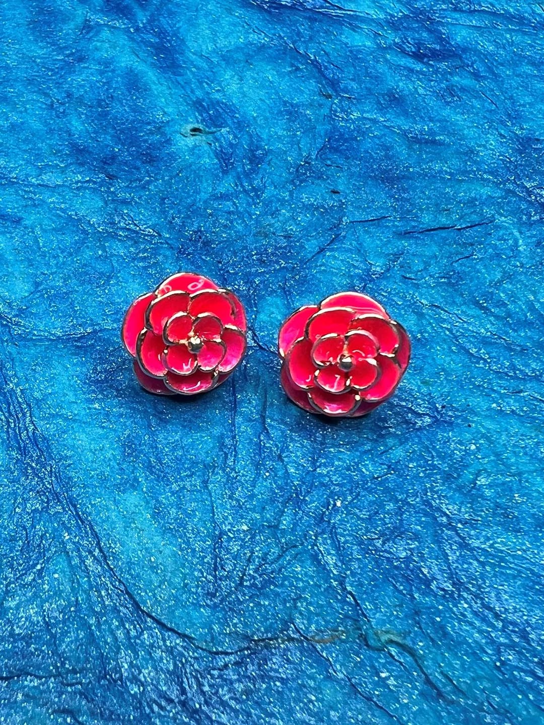 

Arte Jewels Floral Studs Earrings, Silver