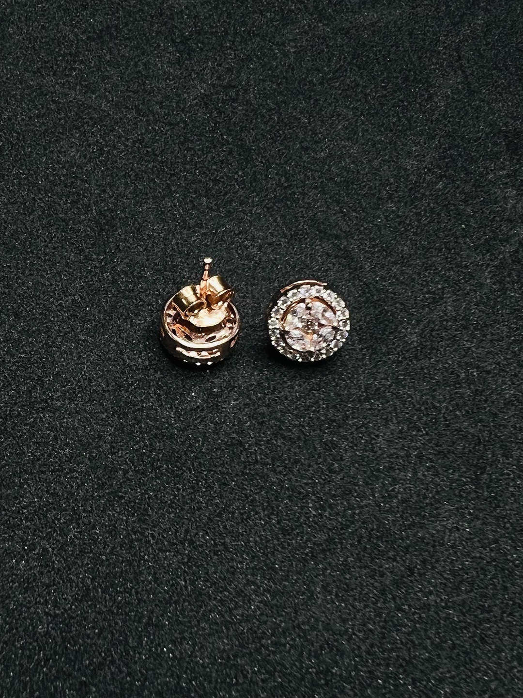 

Arte Jewels Silver-Toned & Rose Gold Circular Studs Earrings