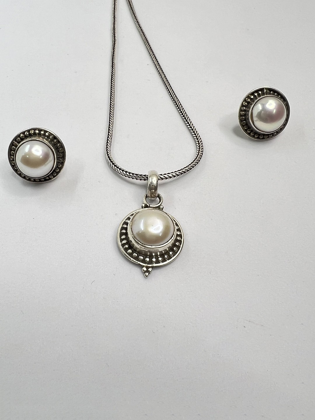 

Arte Jewels 925 Sterling Silver Stone-Studded Jewellery Set