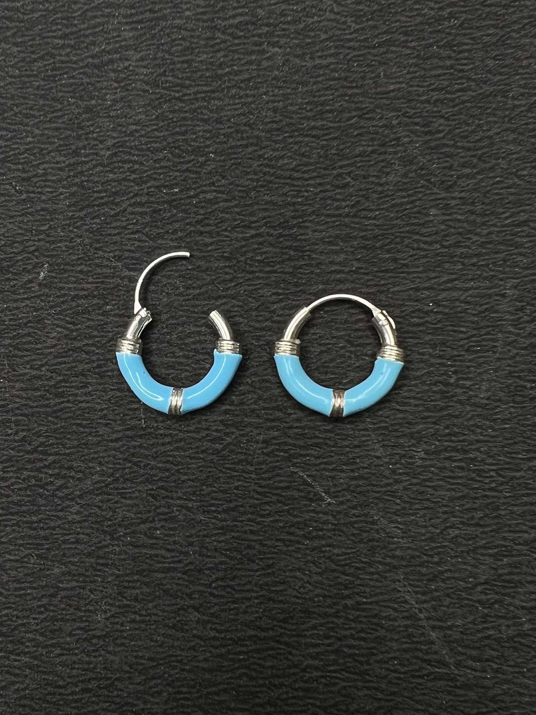 

Arte Jewels Sterling Silver Hoop Earrings