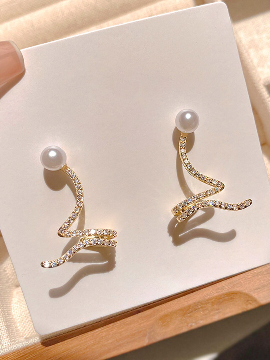 

Krelin Gold Plated Contemporary Ear Cuff
