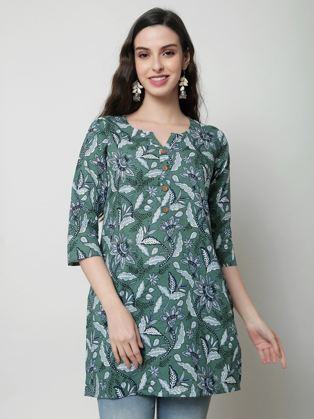 

KALINI Floral Printed Pure Cotton Kurti, Green