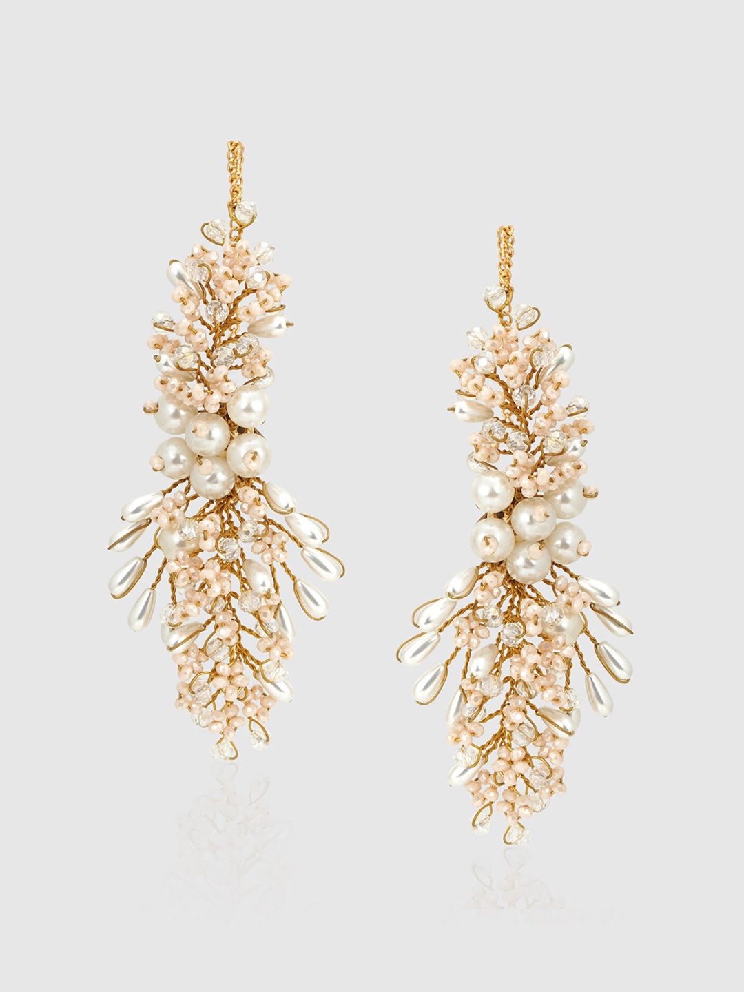 

D'oro Pearls Ear Cuff, Peach