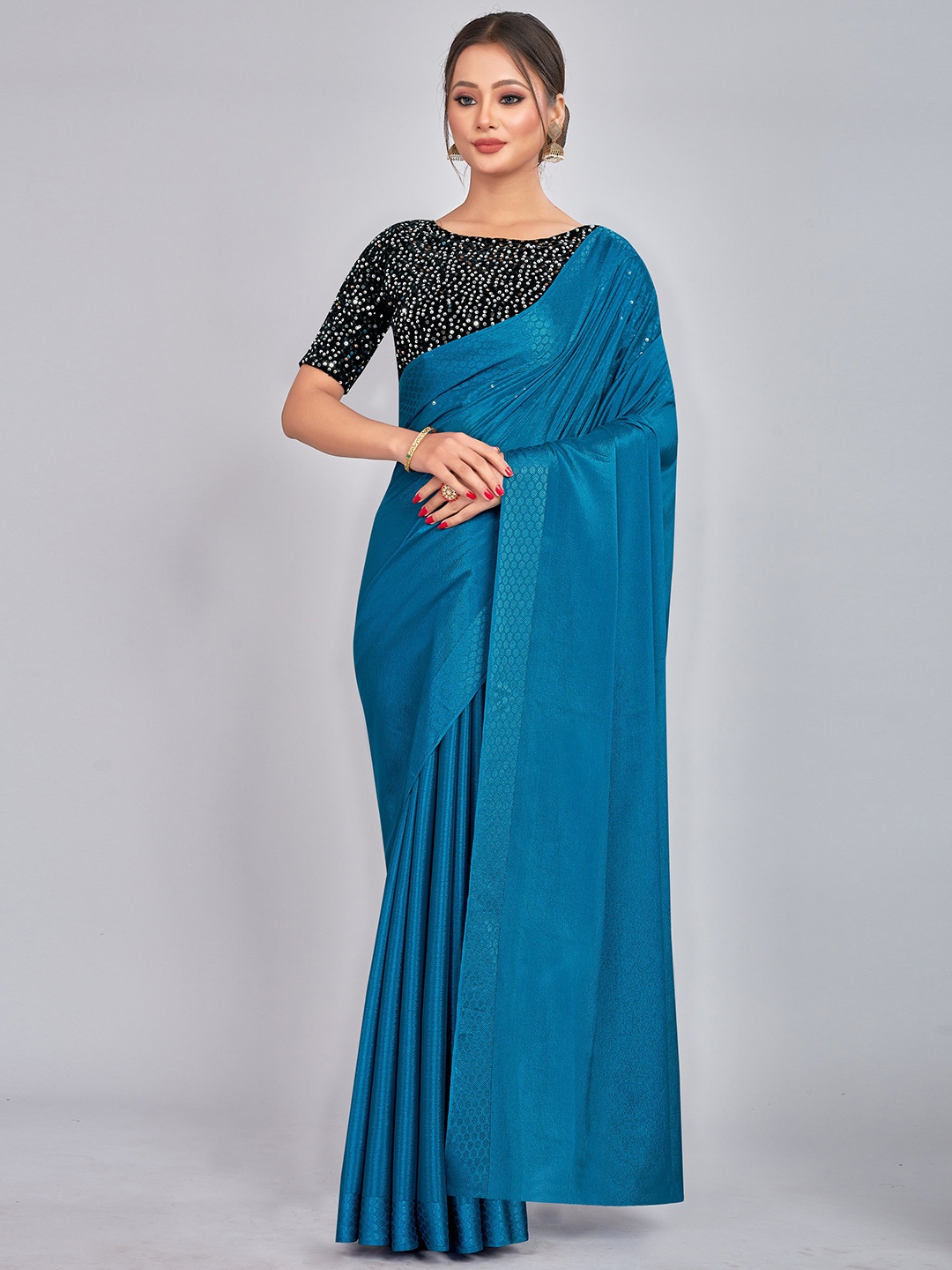 

CastilloFab Embellished Zari & Sequinned Saree, Teal