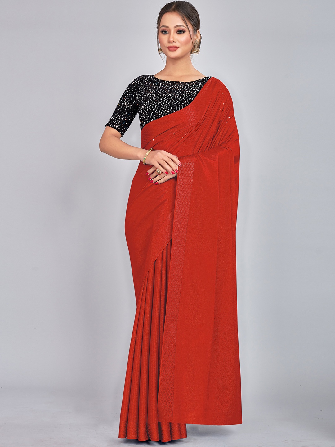 

CastilloFab Embellished Zari & Sequinned Saree, Red