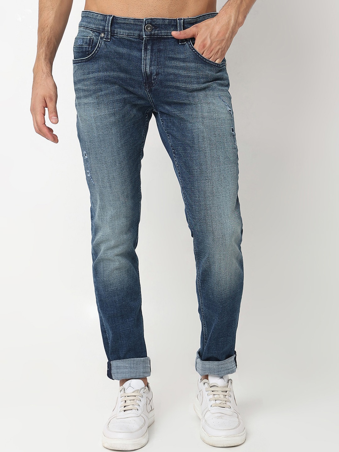 

SPYKAR Men Slim Fit Low-Rise Mildly Distressed Cotton Jeans, Blue