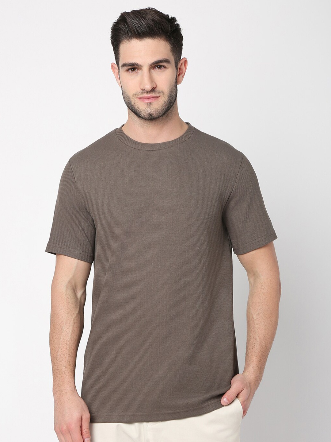 

R&B Round Neck Short Sleeves Cotton T-shirt, Brown
