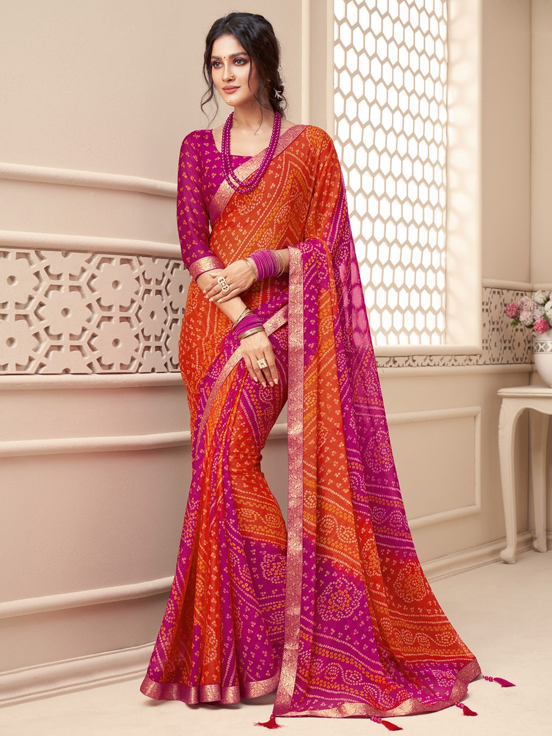 

Satrani Bandhani Poly Chiffon Fusion Bandhani Saree, Pink