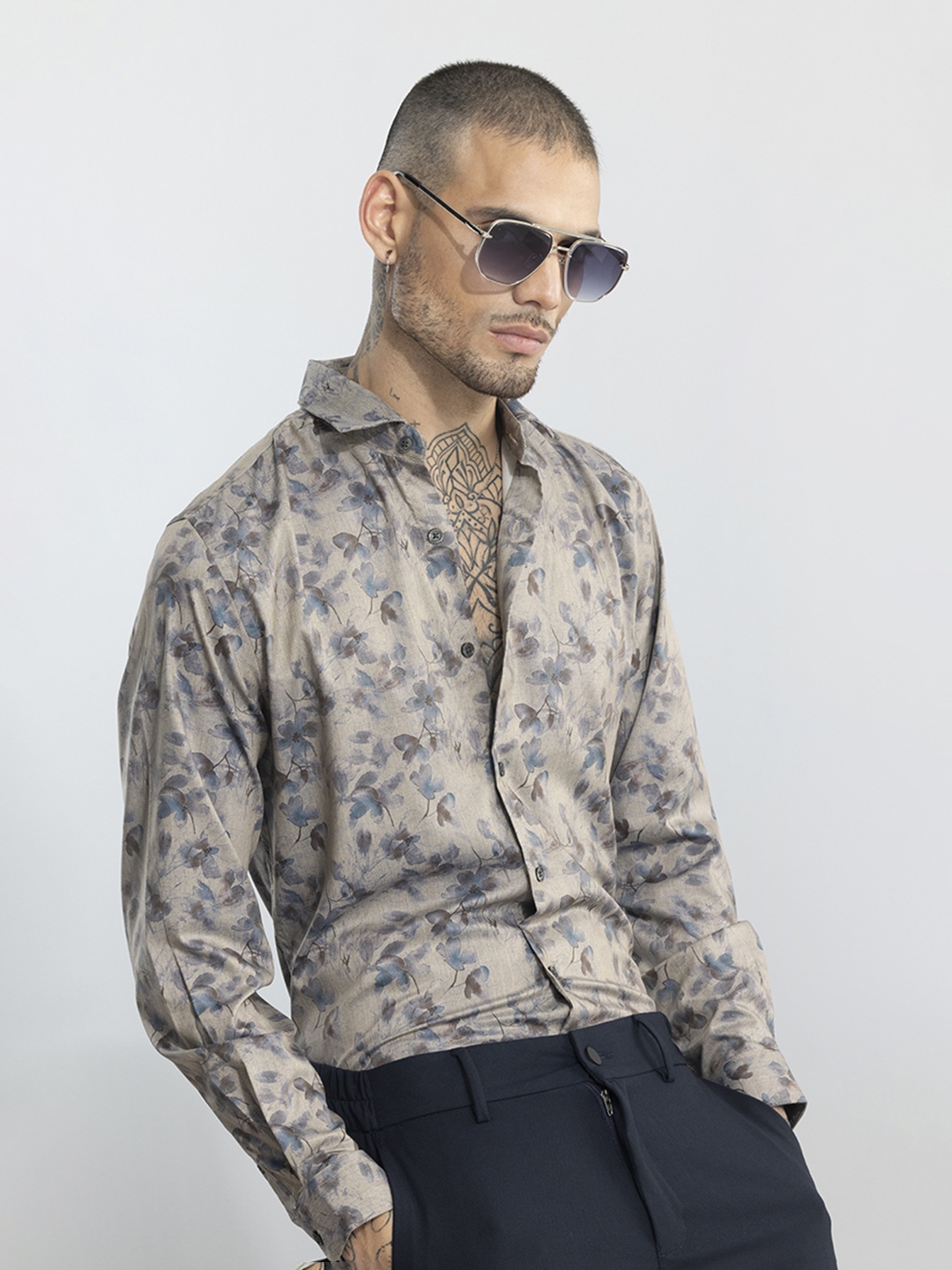 

Snitch Green Classic Slim Fit Printed Cotton Casual Shirt