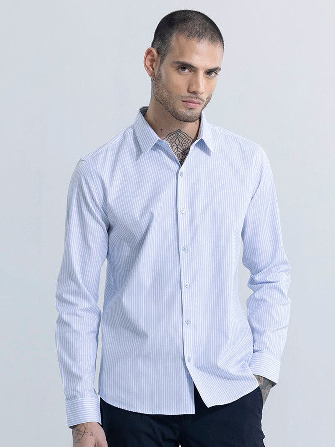 

Snitch Vertical Stripes Spread Collar Classic Slim Fit Printed Casual Shirt, Blue