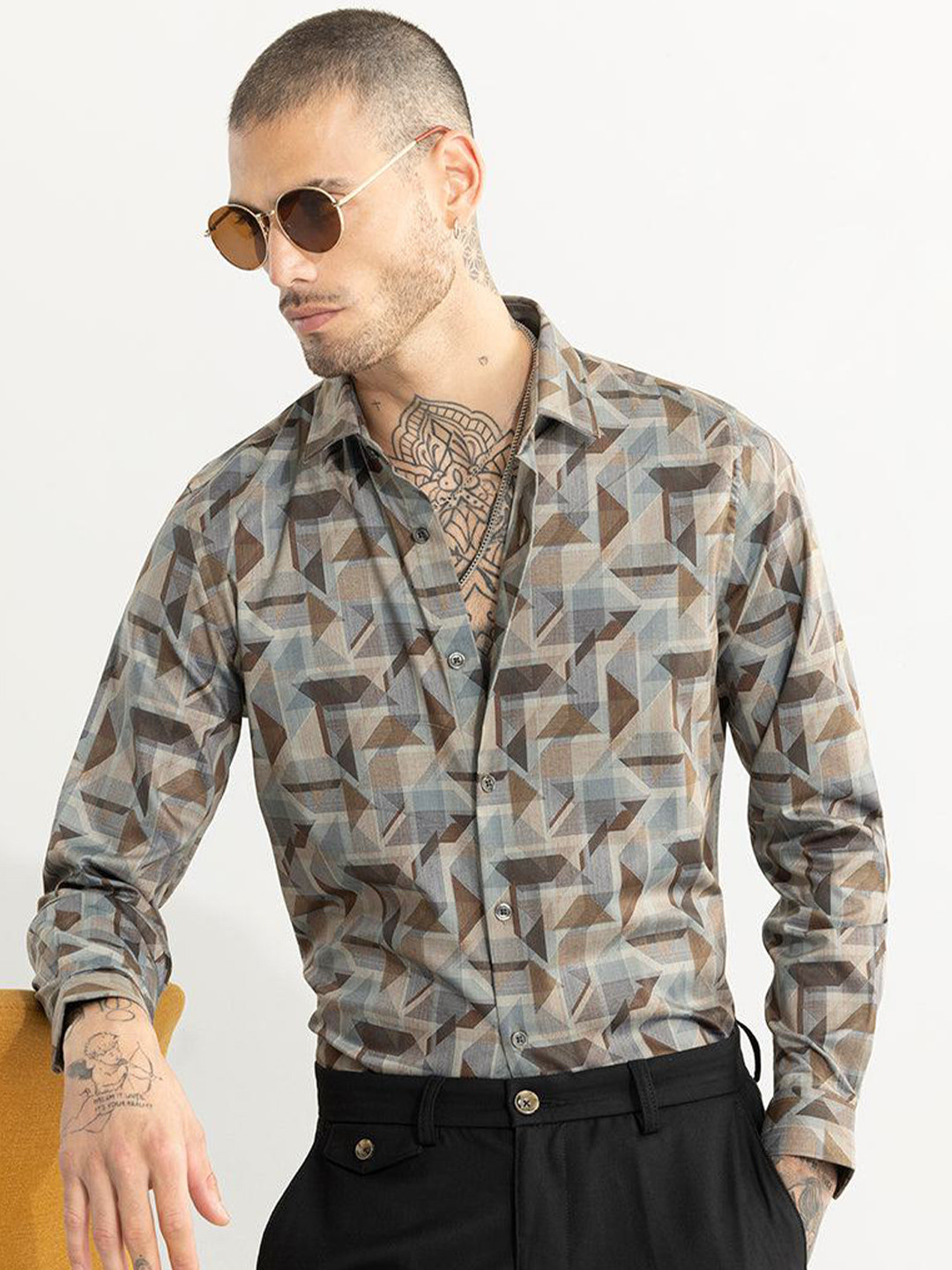 

Snitch Abstract Spread Collar Classic Slim Fit Printed Casual Shirt, Brown