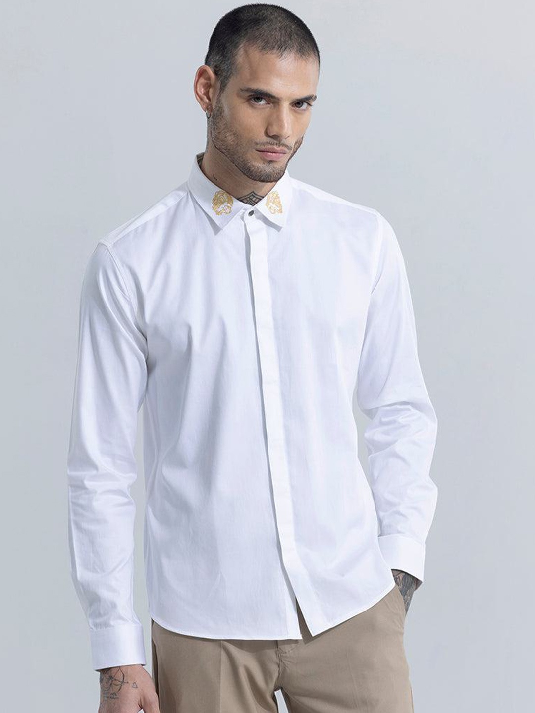 

Snitch Graphic Printed Cotton Spread Collar Classic Slim Fit Casual Shirt, White