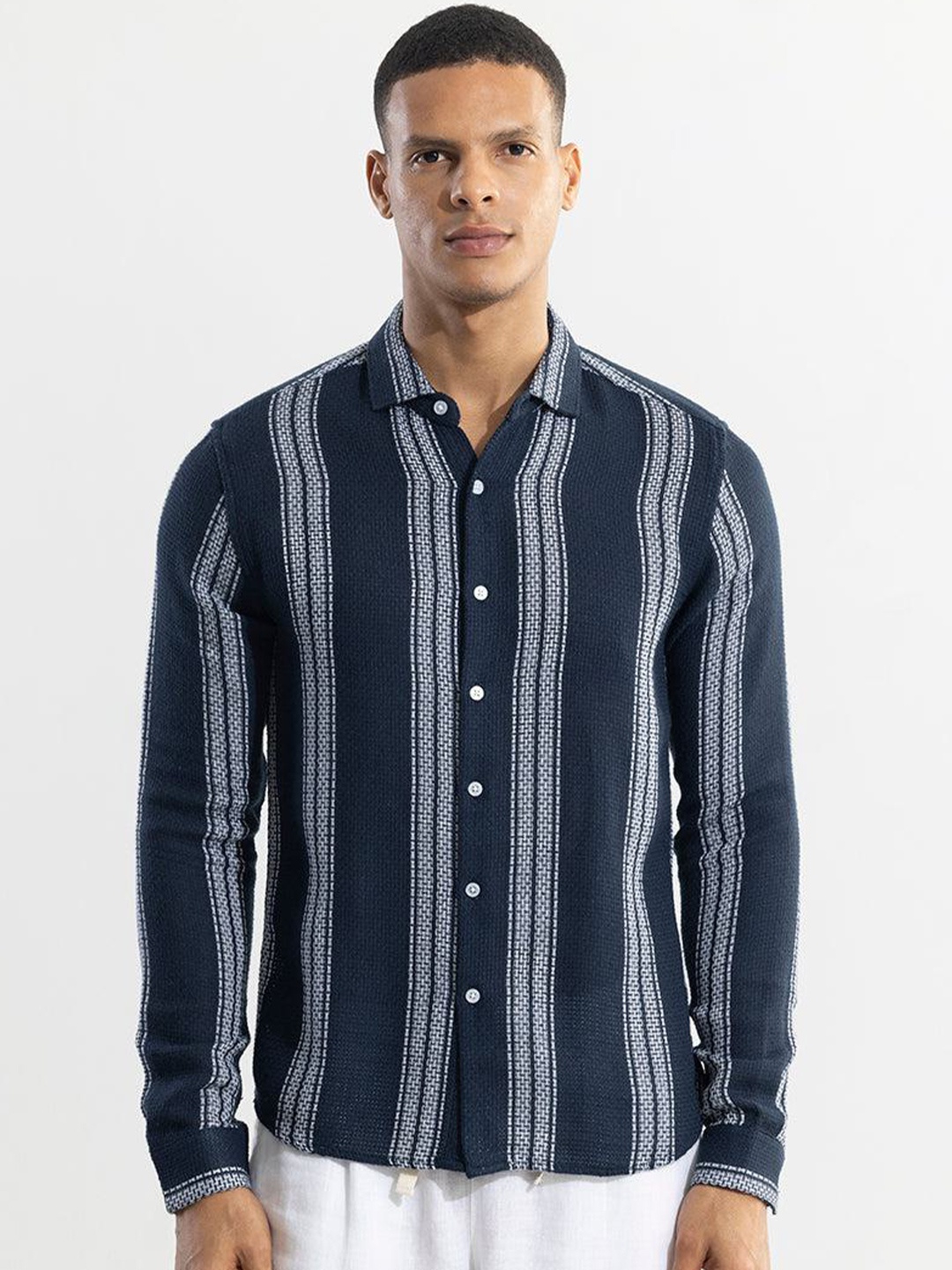 

Snitch Ethnic Motifs Printed Spread Collar Classic Slim Fit Striped Casual Shirt, Navy blue