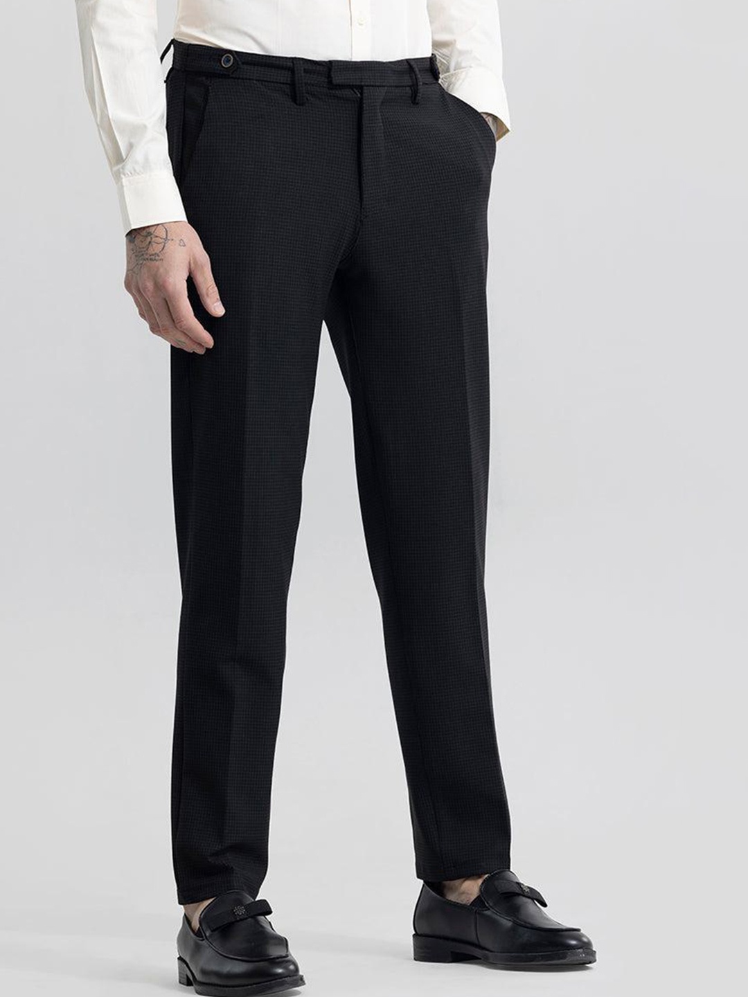 

Snitch Black Men Mid-Rise Smart Slim Fit Cotton Formal Trousers