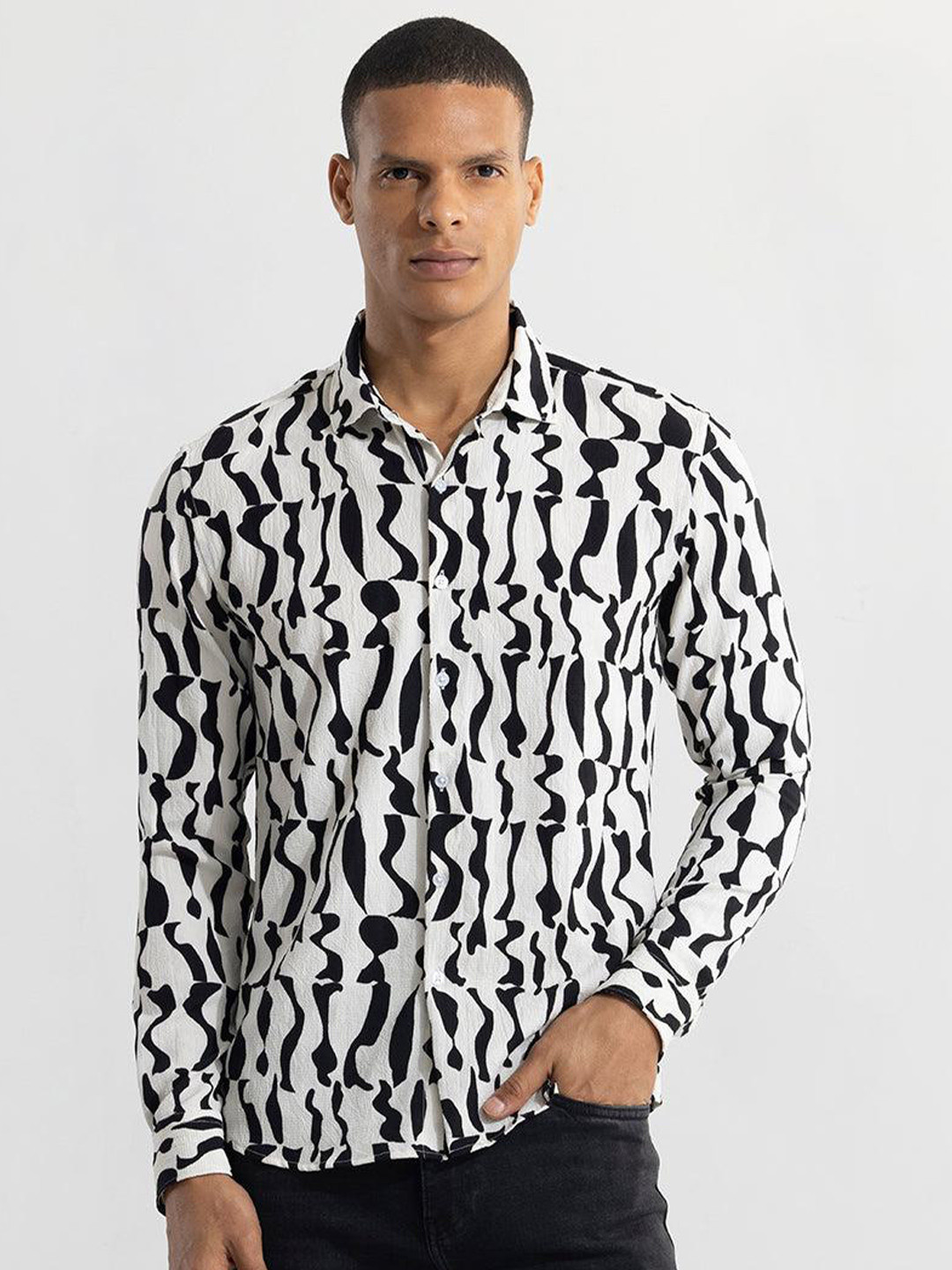 

Snitch Abstract Printed Spread Collar Classic Slim Fit Printed Casual Shirt, White