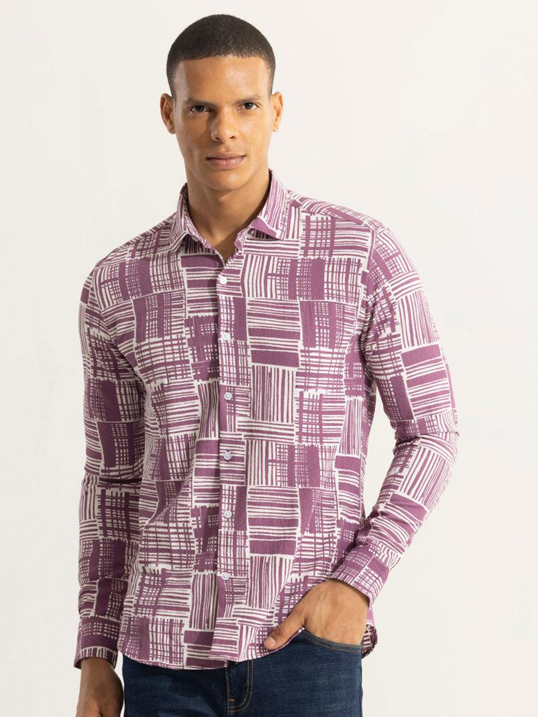 

Snitch Purple Classic Slim Fit Checked Casual Shirt