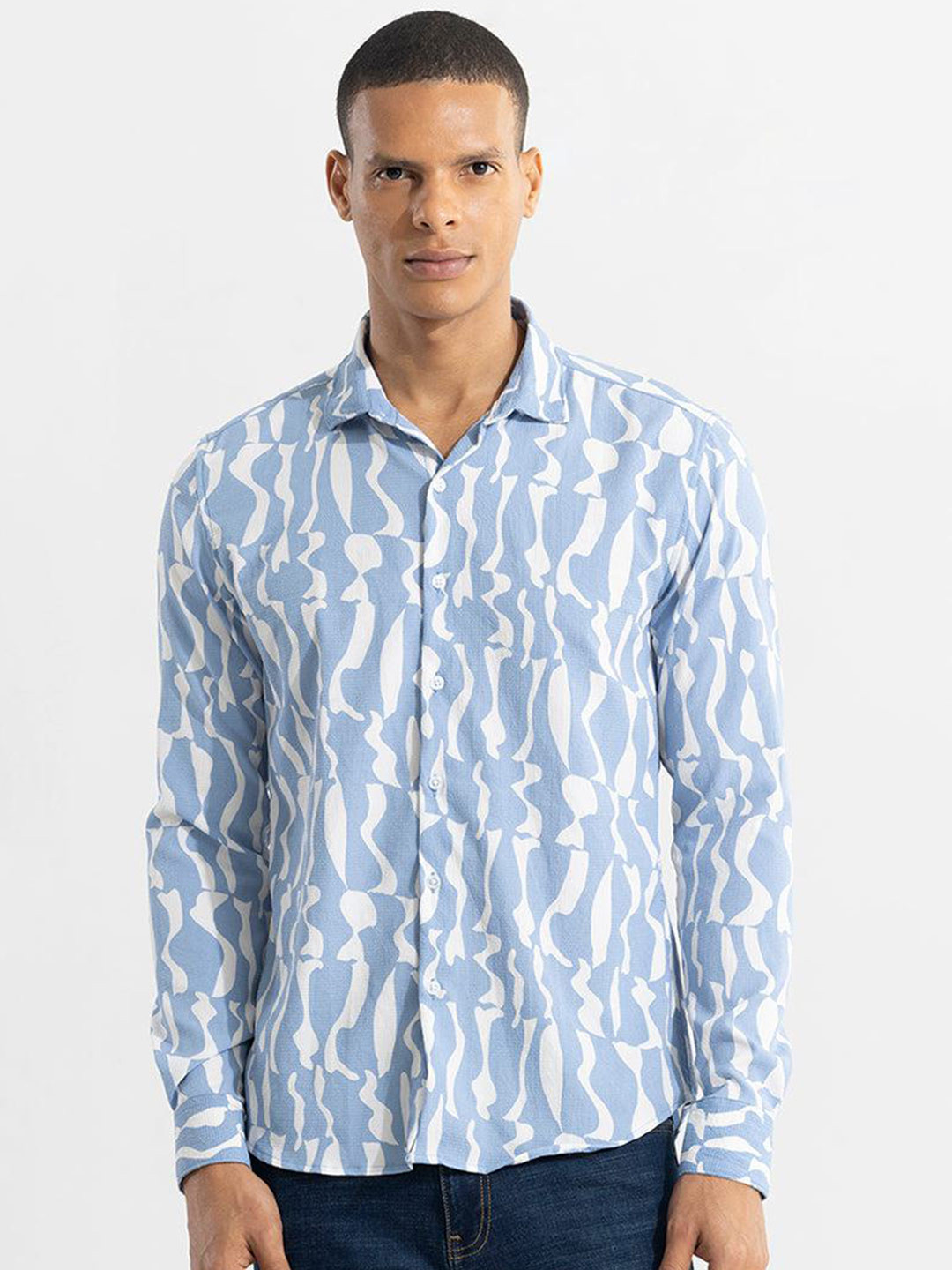 

Snitch Blue Classic Slim Fit Abstract Printed Casual Shirt
