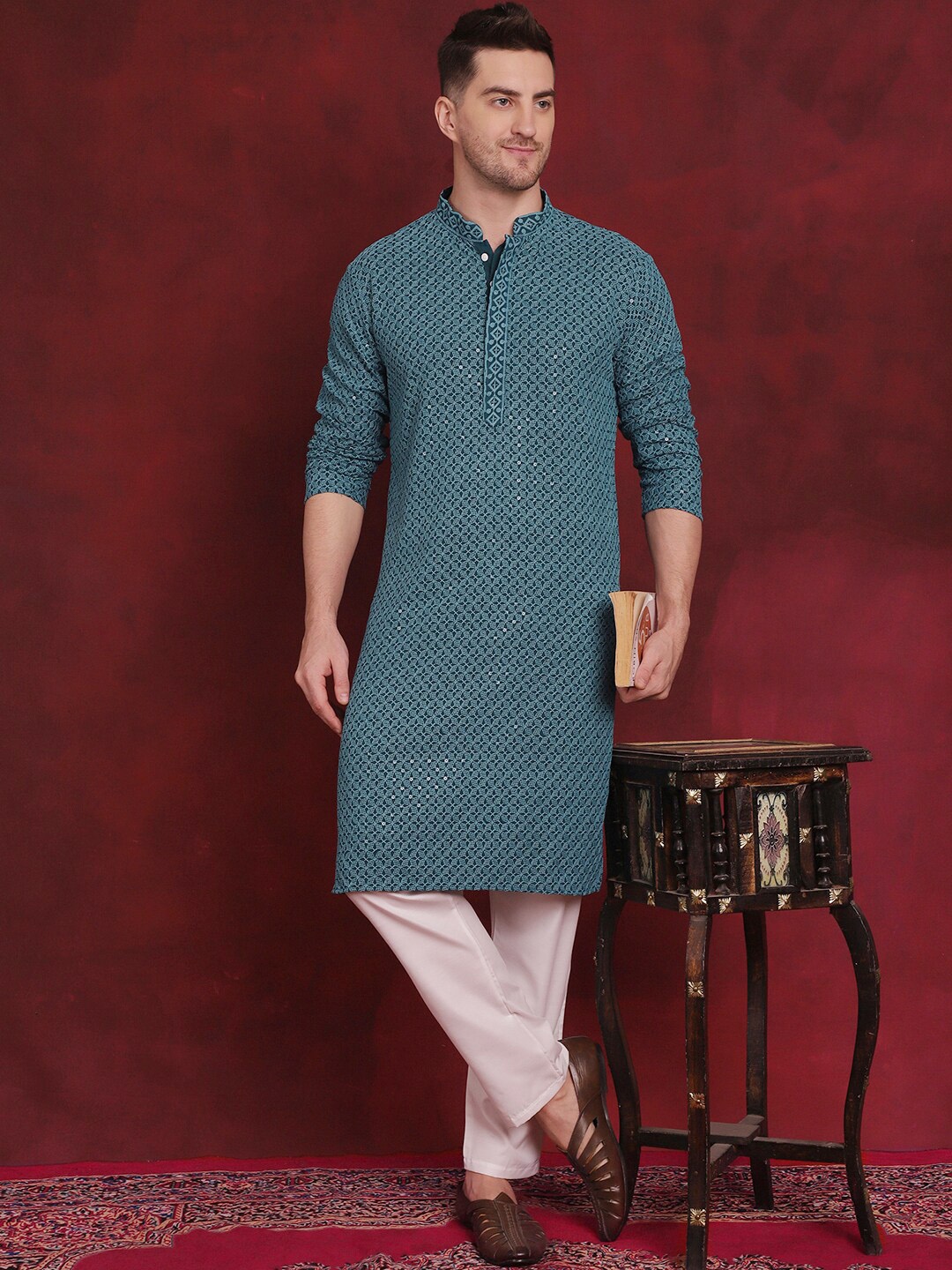 

Jompers Embroidered Pure Cotton Regular Sequinned Kurta with Pyjamas, Blue