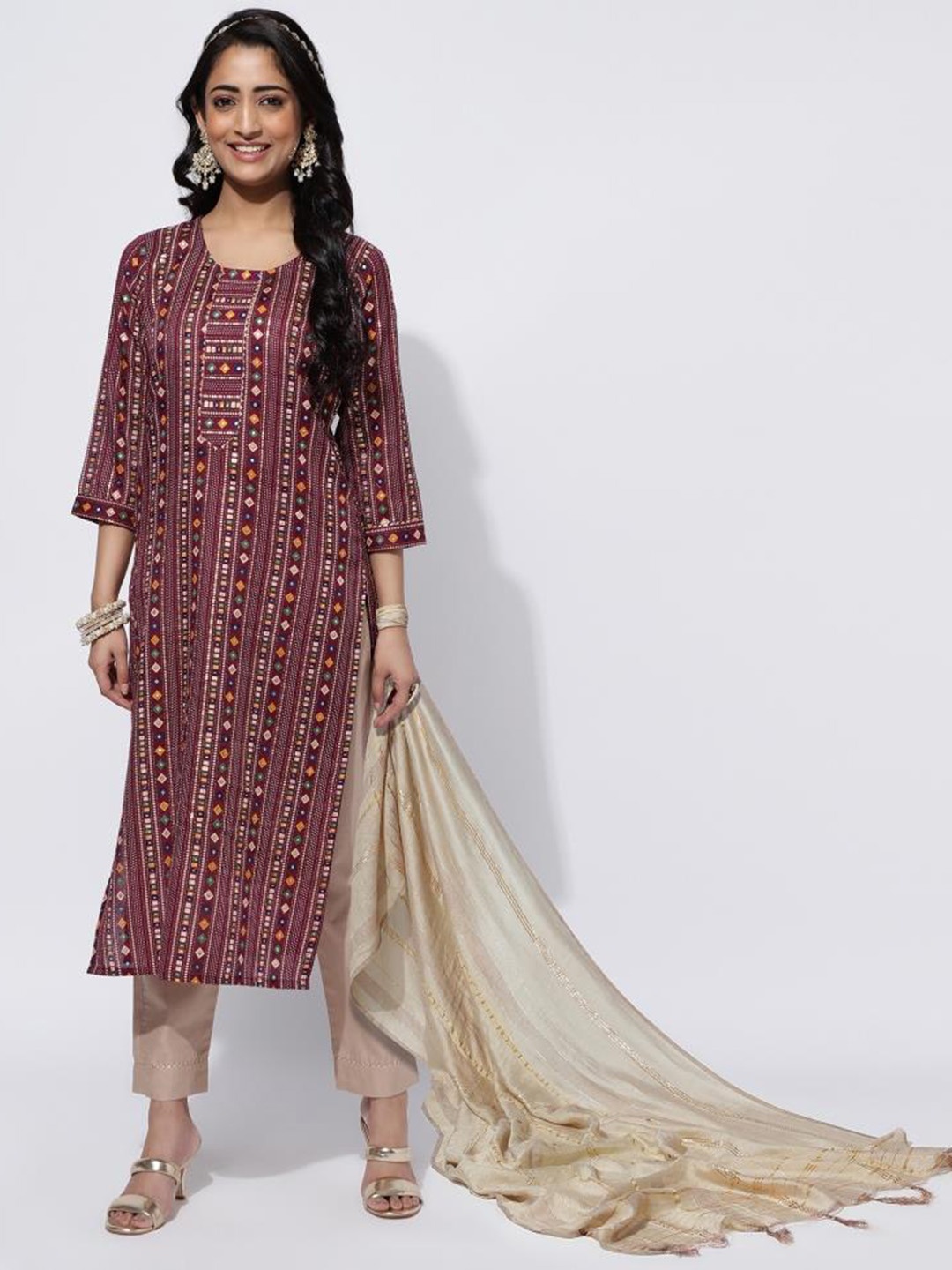 

Twika Geometric Printed Round Neck Straight Kurta With Trousers & Dupatta, Purple