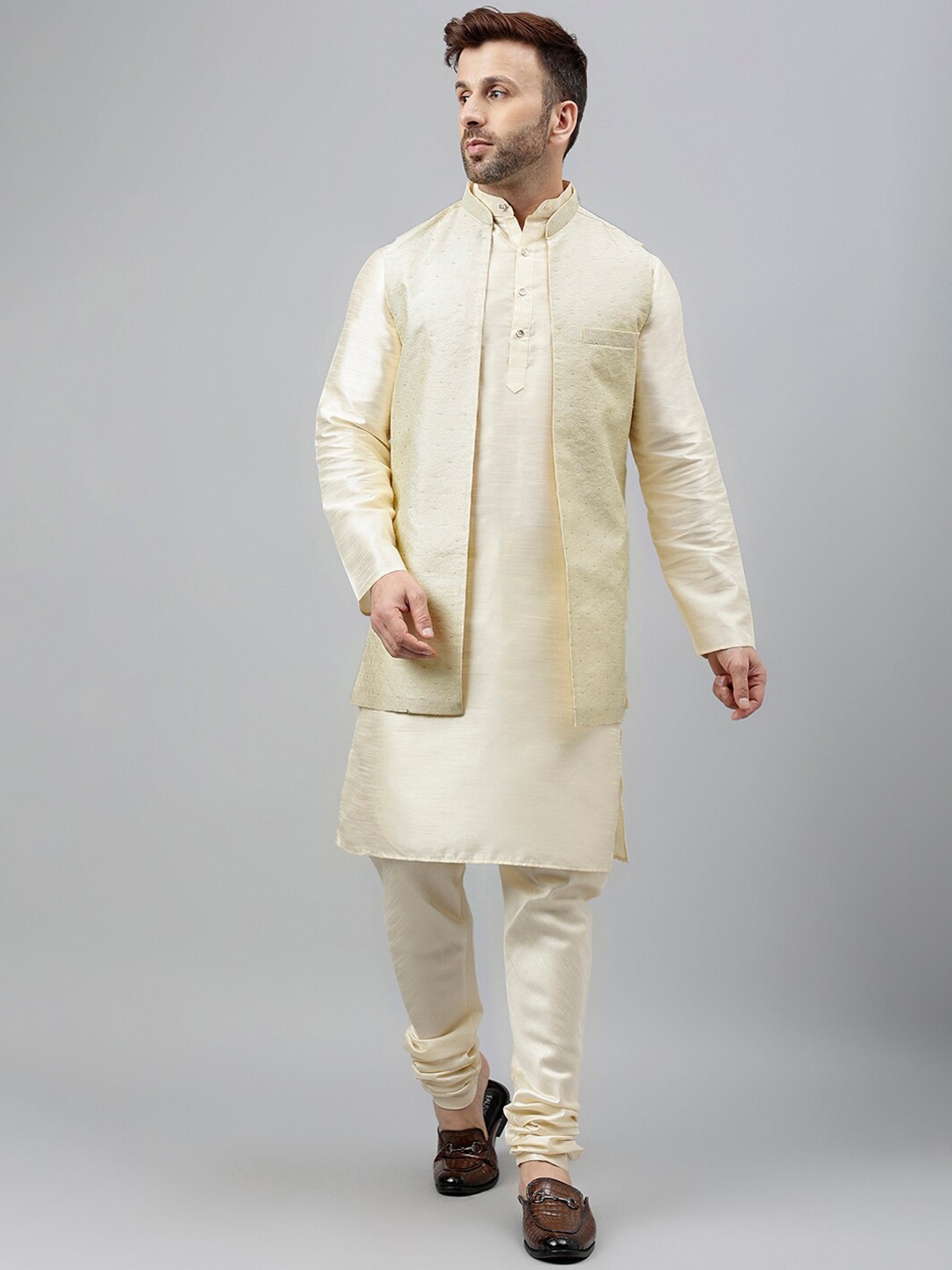 

hangup trend Floral Mandarin Collar Kurta with Pyjamas, Off white