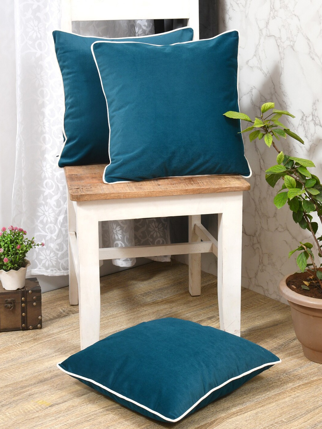 

Clasiko Teal & White 3 Pieces Velvet Square Cushion Covers