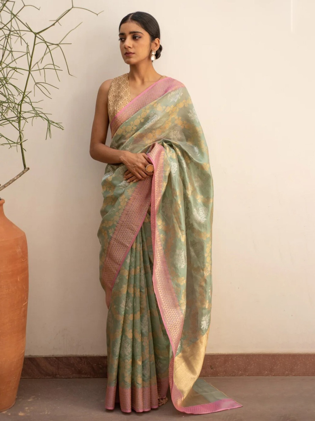 

PriyankaRaajiv Ethnic Motifs Woven Design Zari Pure Silk Chanderi Saree, Green