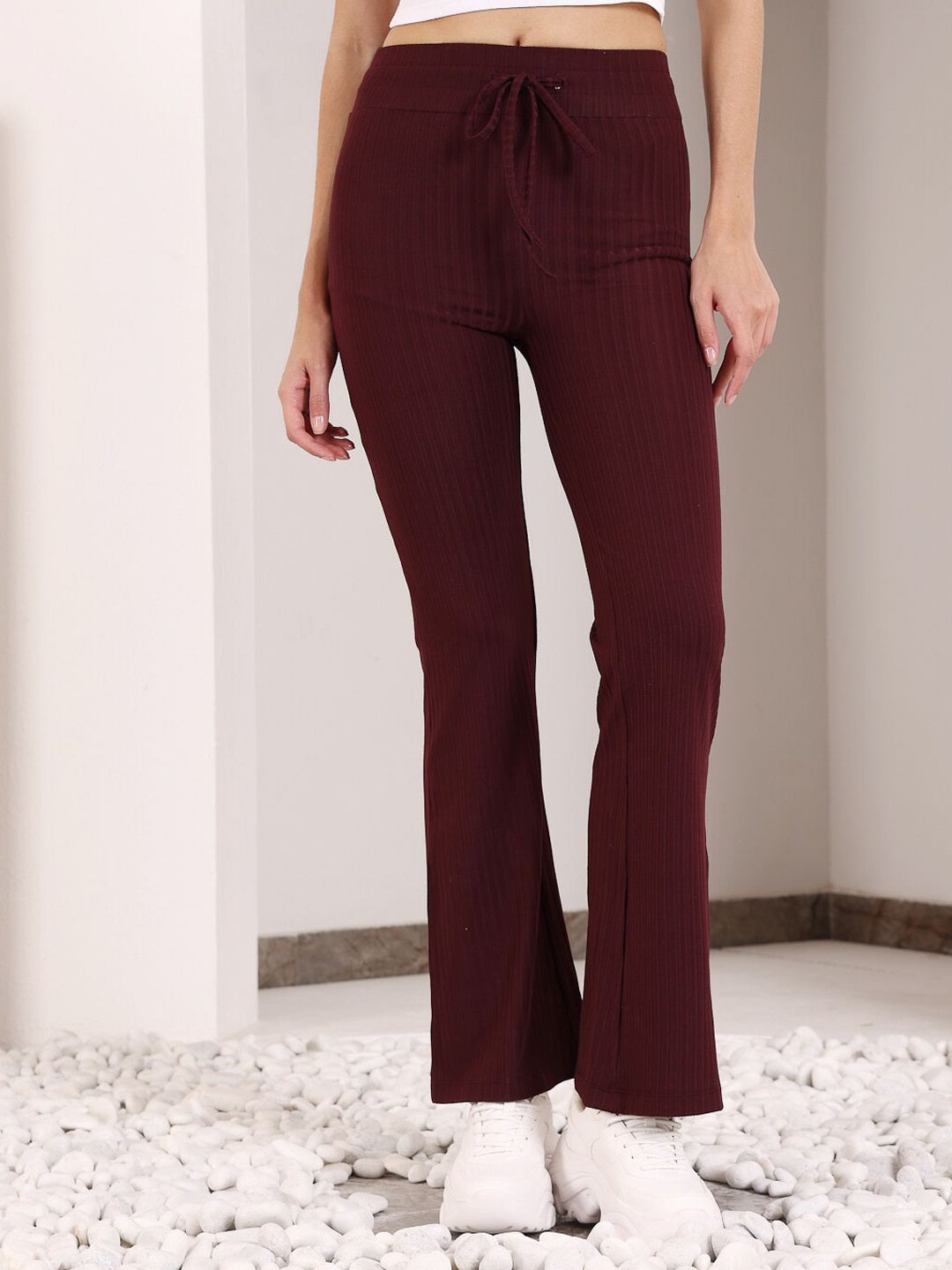 

EVERDION Women Flared High-Rise Trousers, Maroon