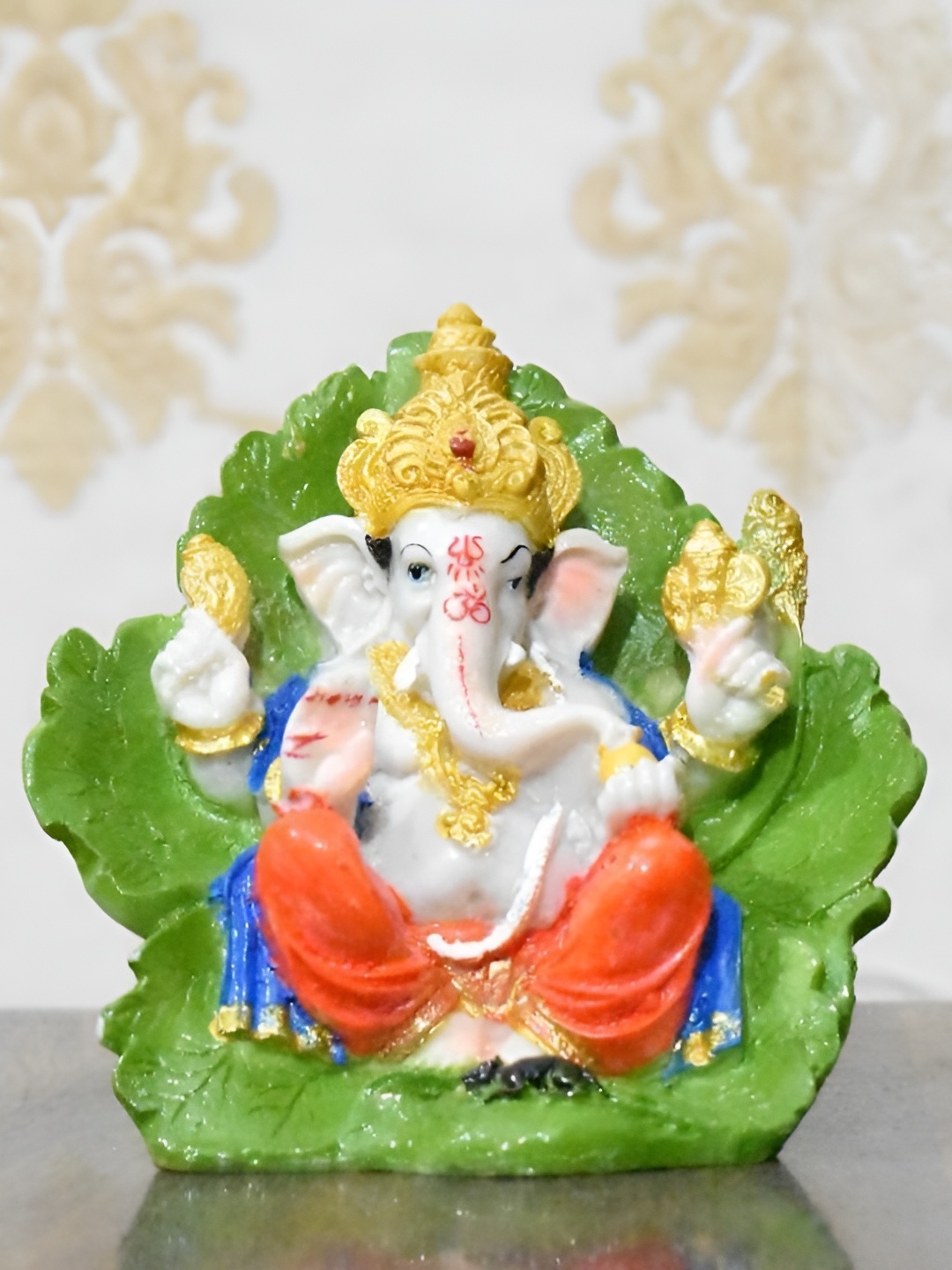 

krishnagallery1 White & Gold Marble Religious Idol Showpiece