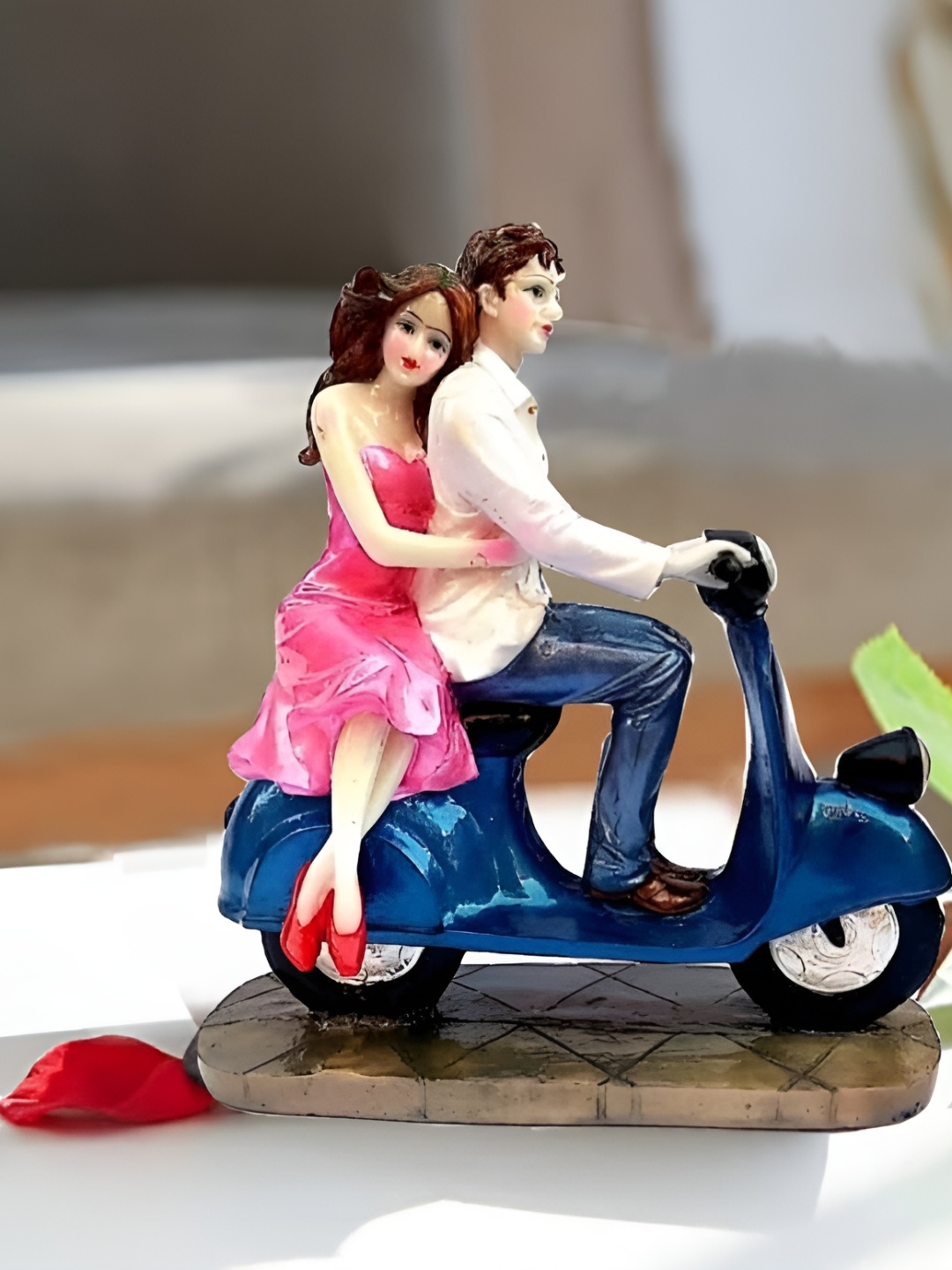 

krishnagallery1 Pink White Scooter Couple Love statue Showpiece