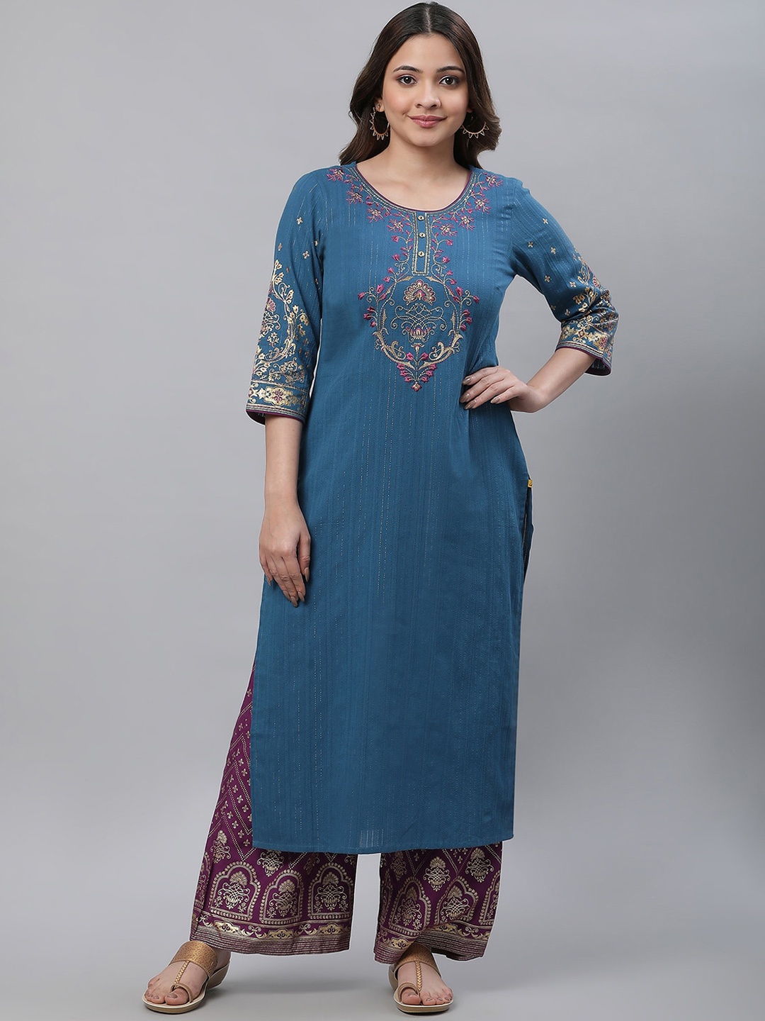 

AURELIA Floral Printed Thread Work Round Neck Straight Kurta, Blue