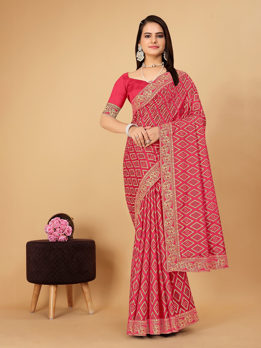

CastilloFab Geometric Printed Woven Design Zari Saree, Rose