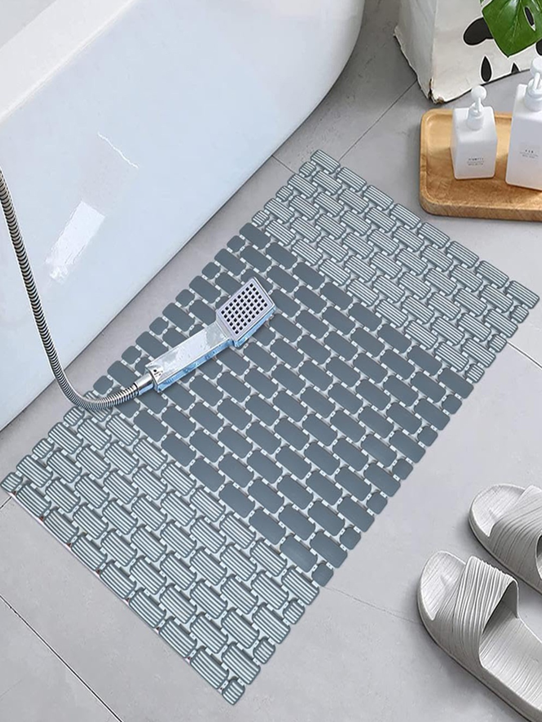 

HomeCloud Grey Textured Non-Slip Shower Mat