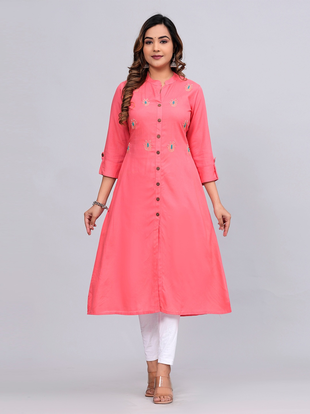 

MAUKA Sequined Embellished Mandarin Collar Regular A-Line Kurta, Pink