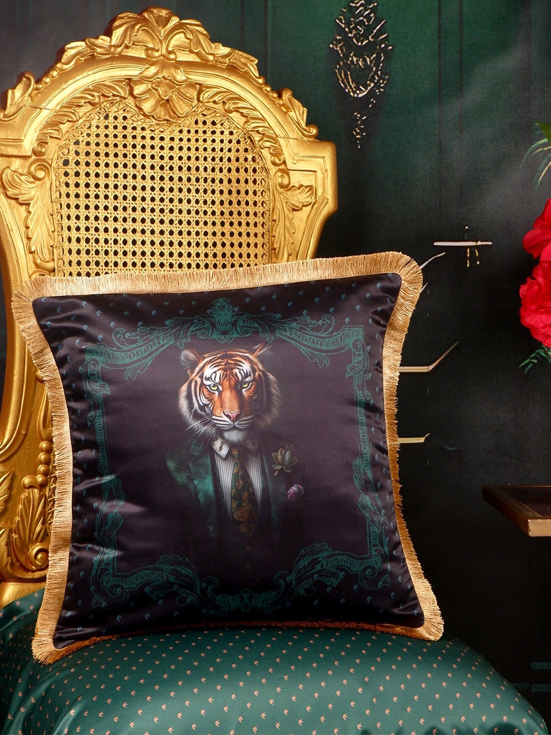 

THE WHITE INK DECOR Tropical Elegence Green Satin Square Cushion Covers