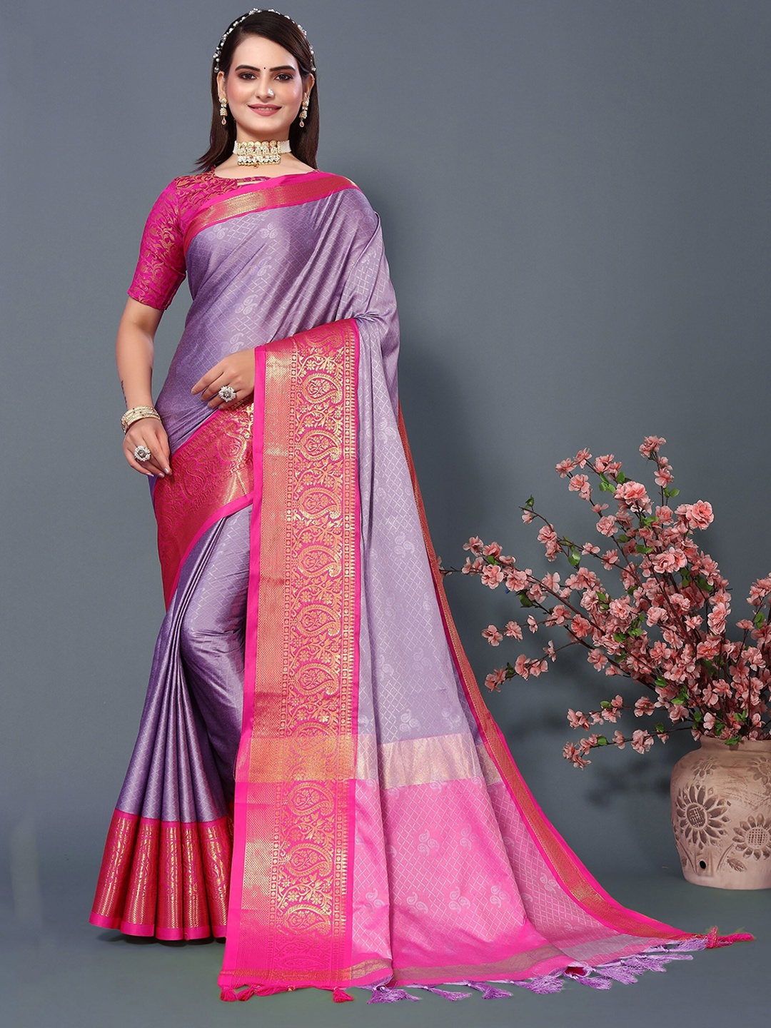 

DRESSTIVE Ethnic Motif Woven Design Zari Saree, Purple