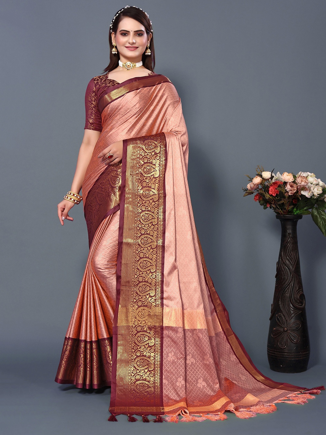 

DRESSTIVE Ethnic Motif Woven Design Zari Saree, Peach